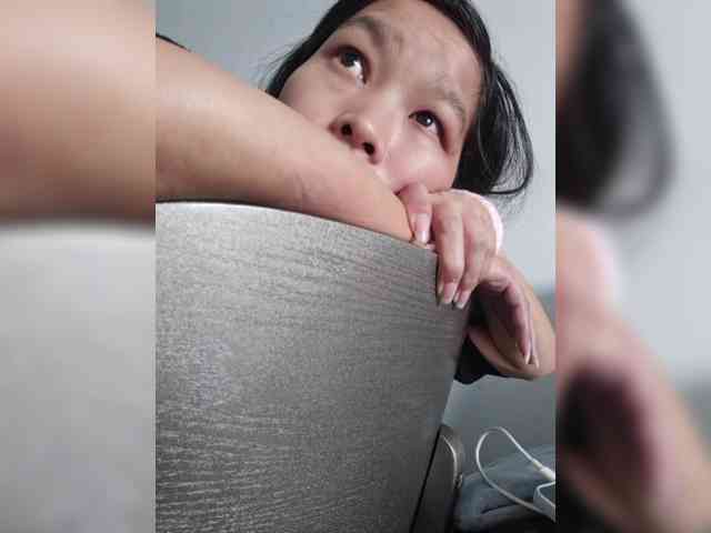 Selinababy99 Live Webcam on BongaCams