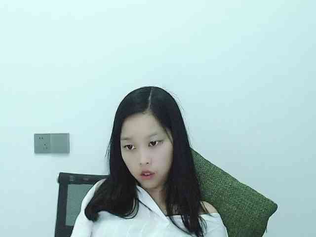 Selinababy99 Live Webcam on BongaCams