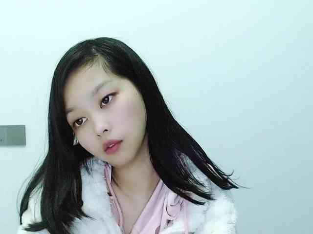 Selinababy99 Live Webcam on BongaCams