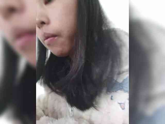 Selinababy99 Live Webcam on BongaCams