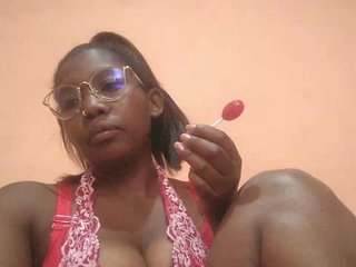 chachachocolate's Live Webcam