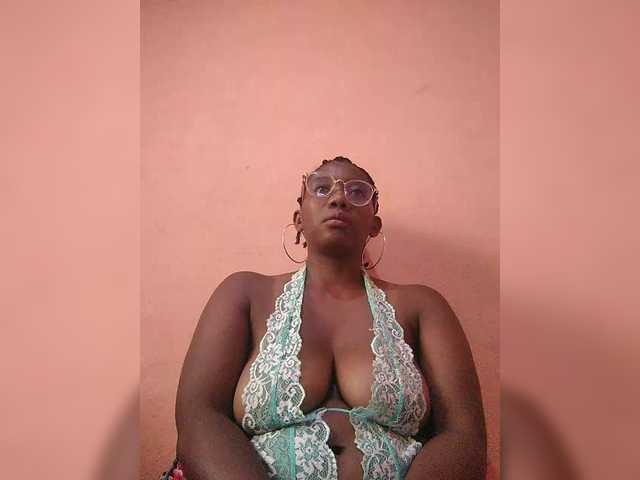 Applechocolate webcam bongacams model stream image