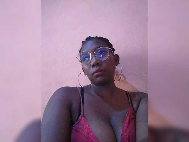 vanesslove's BongaCams show and profile