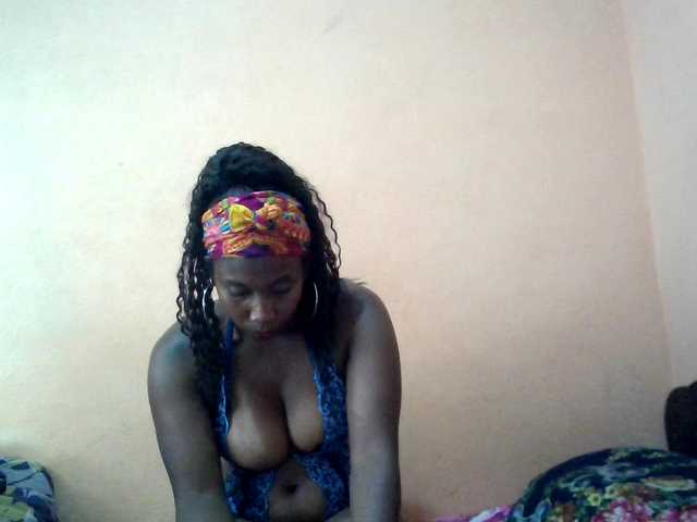 vanesslove's BongaCams show and profile