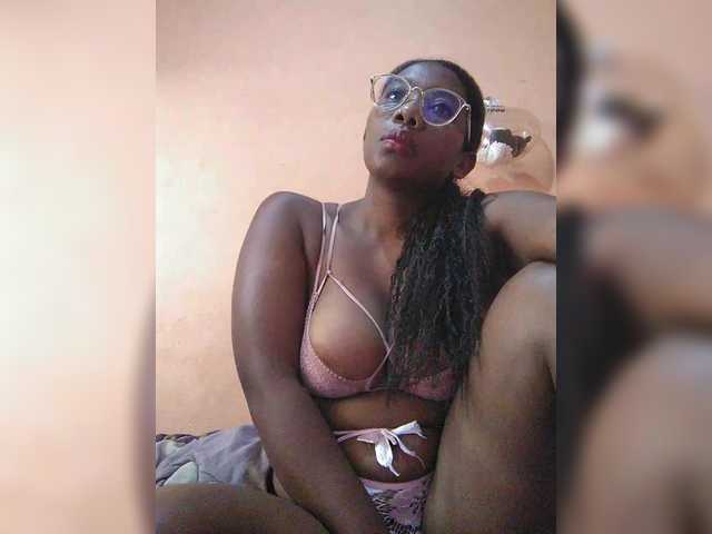 vanesslove's BongaCams show and profile