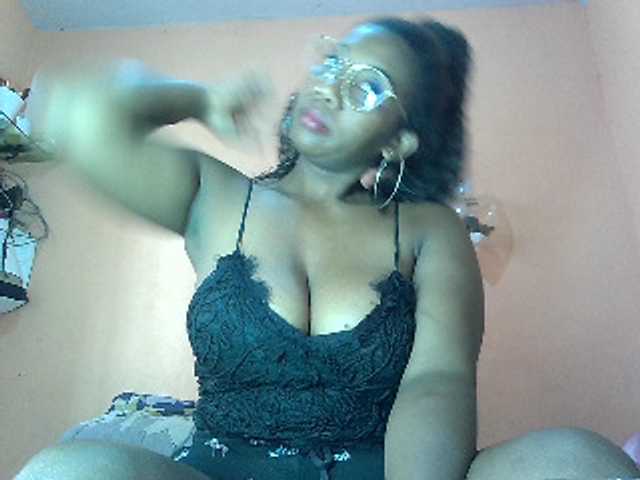 vanesslove's BongaCams show and profile