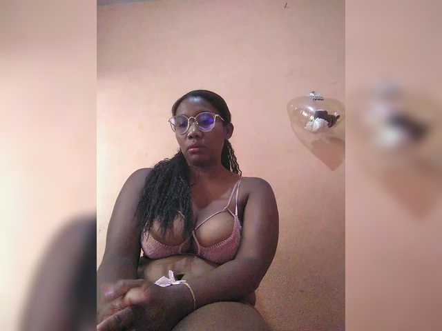 vanesslove's BongaCams show and profile