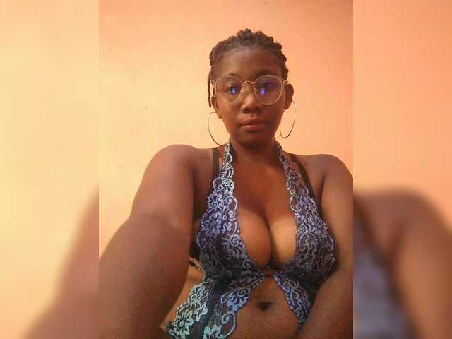 vanesslove's BongaCams show and profile