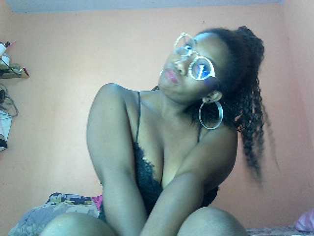 vanesslove's BongaCams show and profile