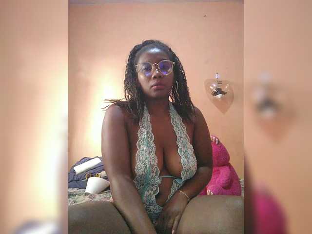 vanesslove's BongaCams show and profile