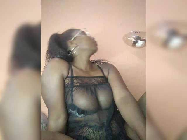 vanesslove's BongaCams show and profile