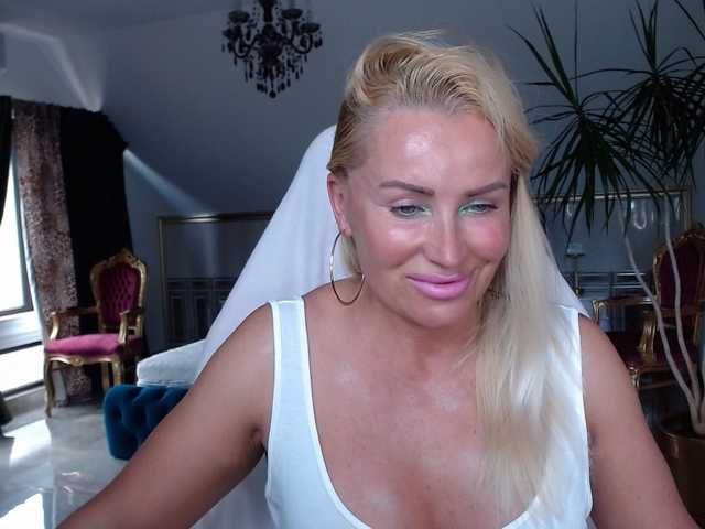  rossalinda chat room