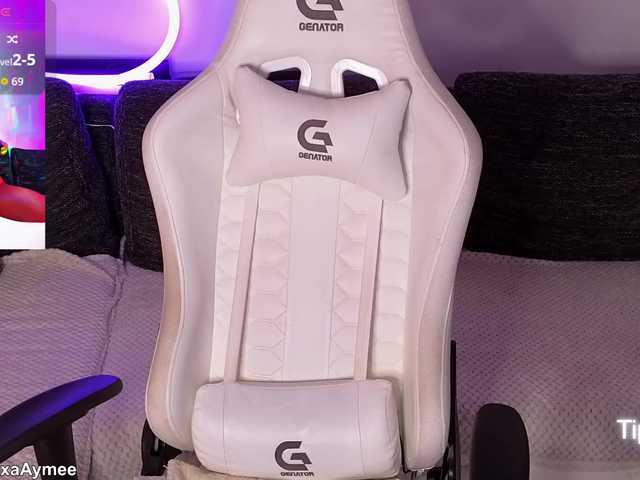 AlexaAimee's BongaCams show and profile