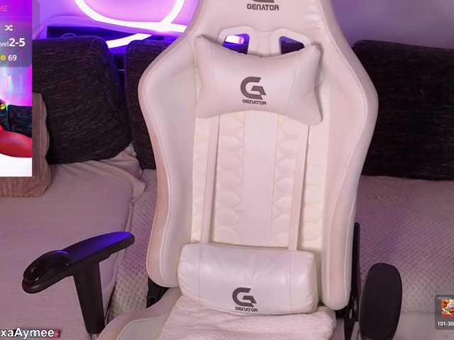 AlexaAimee's BongaCams show and profile