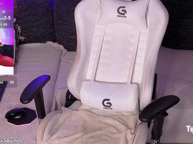 AlexaAimee's BongaCams show and profile