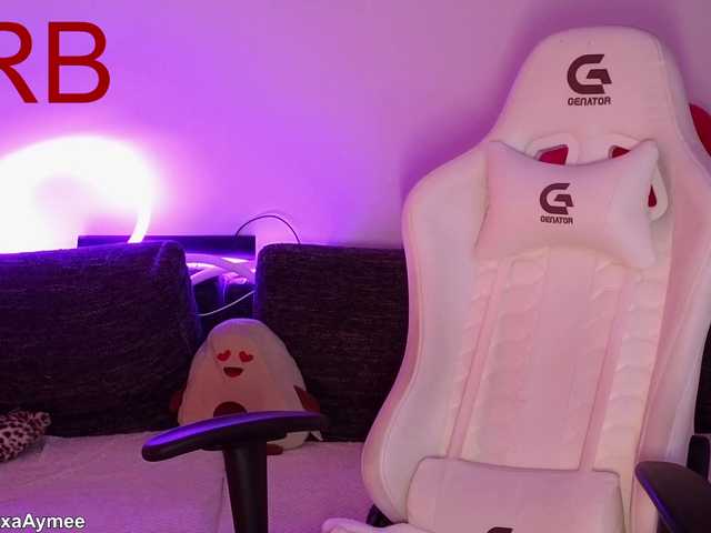 AlexaAimee's BongaCams show and profile