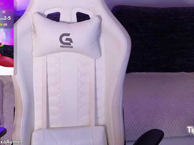 AlexaAimee's BongaCams show and profile