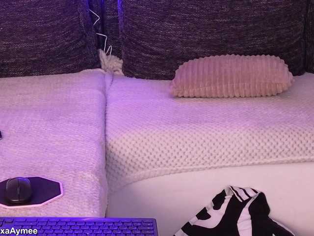 AlexaAimee's BongaCams show and profile