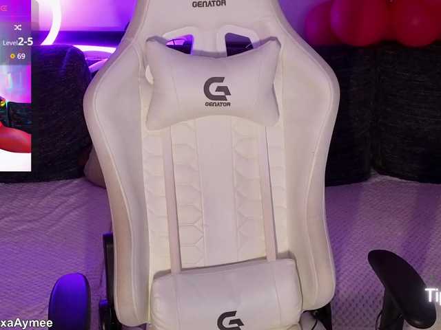 AlexaAimee's BongaCams show and profile