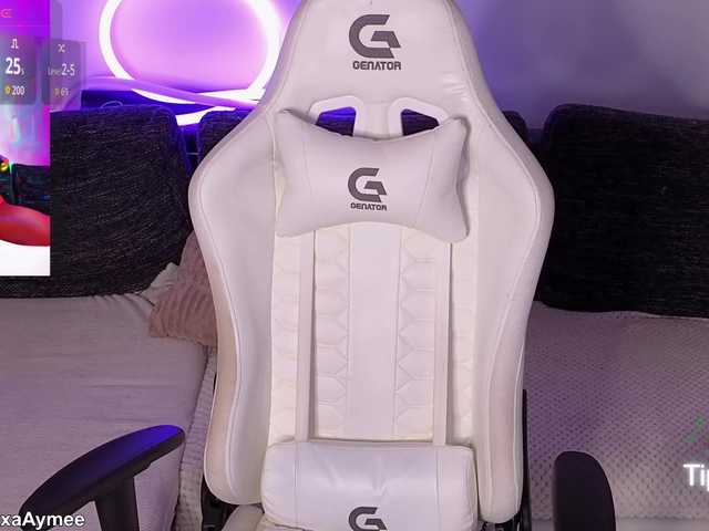 AlexaAimee's BongaCams show and profile