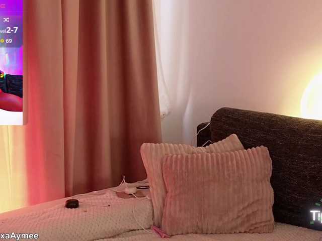 AlexaAimee's BongaCams show and profile