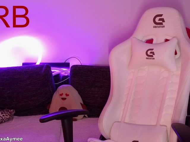 AlexaAimee's BongaCams show and profile