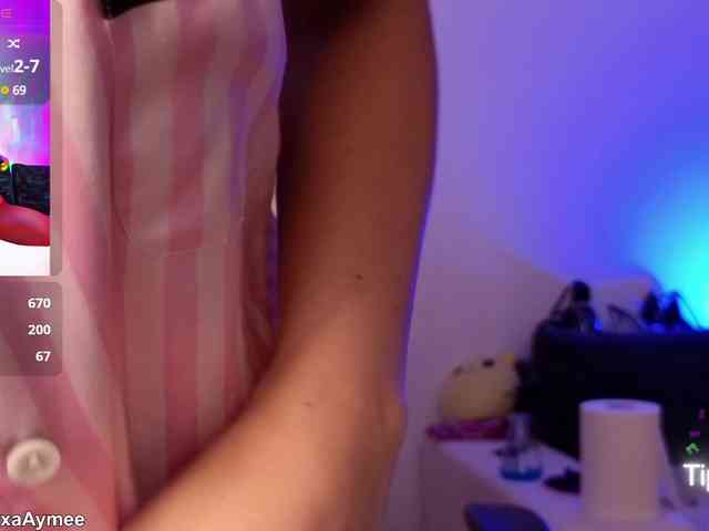 online sex chatroom AlexaAimee