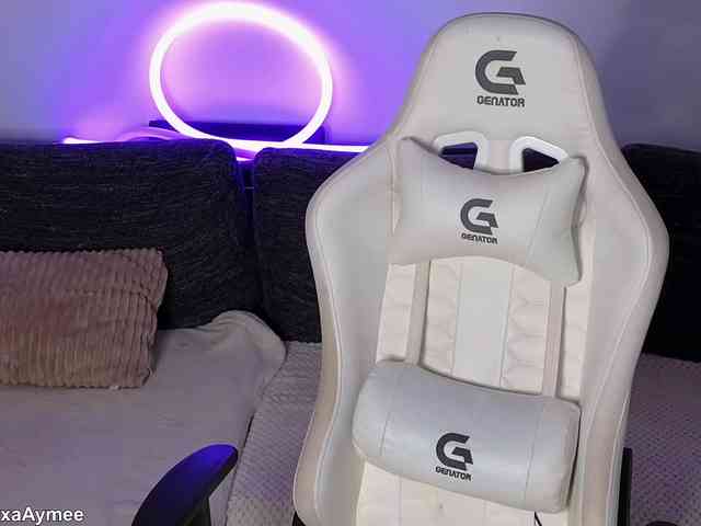 AlexaAimee AlexaAimee