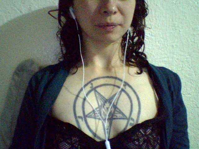 Celena980's BongaCams show and profile