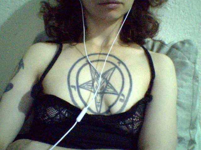 Celena980's BongaCams show and profile