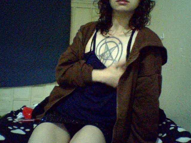 Celena980's BongaCams show and profile