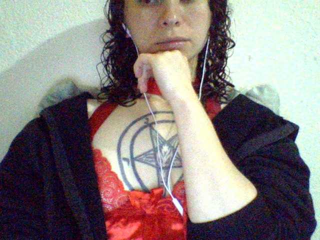 Celena980 live cam profile