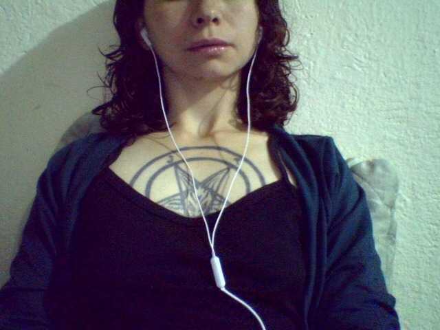 Celena980's BongaCams show and profile