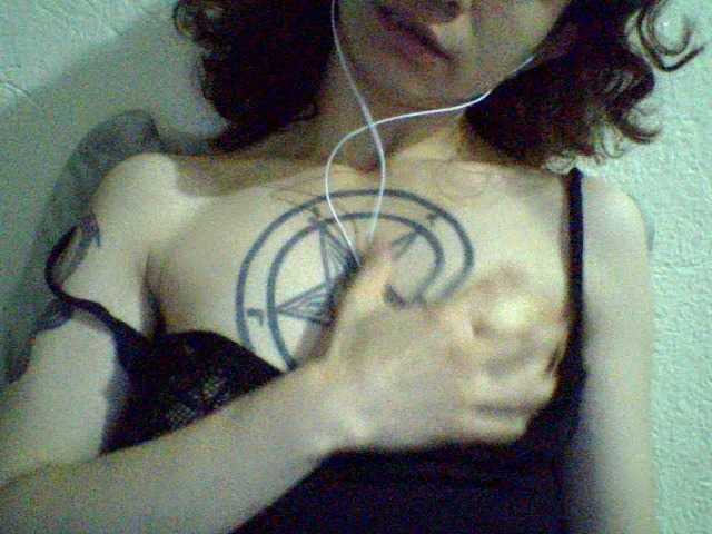 Celena980's BongaCams show and profile