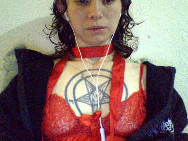 le modèle Celena980 est en webcam porno dans un show sur le site bongacams, il possède les tags suivants: Latino/Hispanic,Brunette,Hairy