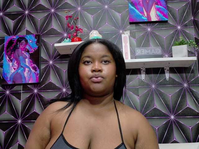 CannelleX's BongaCams show and profile