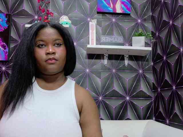 CannelleX Live Webcam on BongaCams