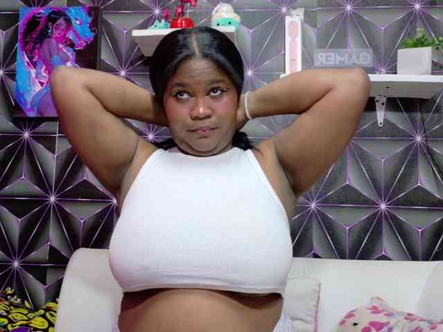 CannelleX Live Webcam on BongaCams