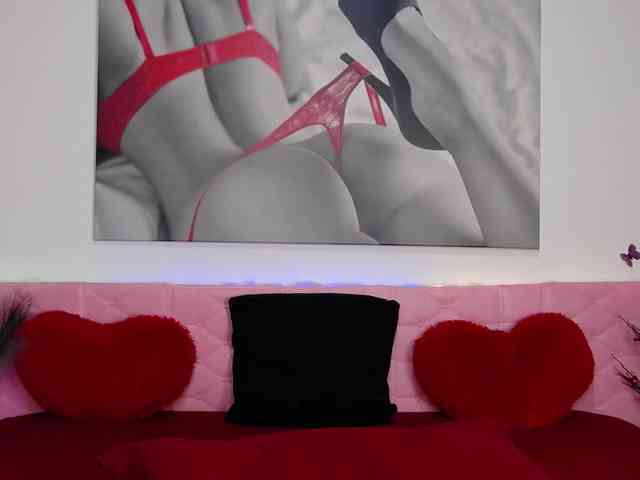 ADELAHOTX webcam