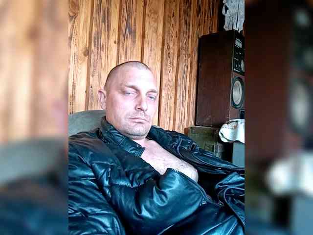 Roman-2211 Live Webcam on BongaCams