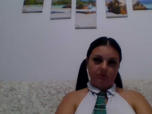 Offline JudithGold on BongaCams