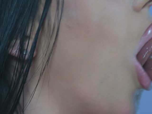 HaylieMilf's BongaCams show and profile