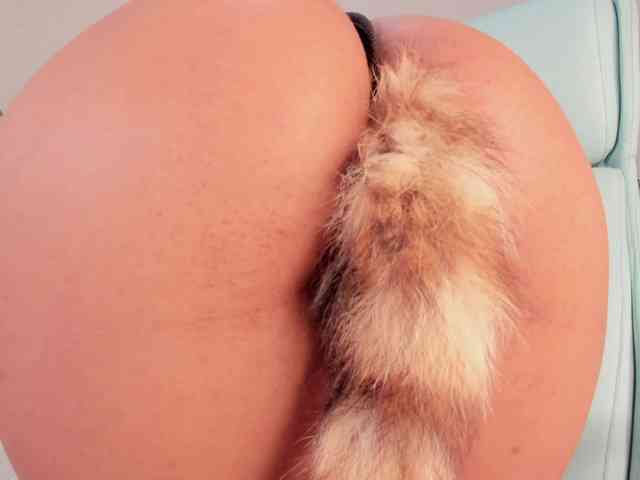 Aluna-Sweet webcam