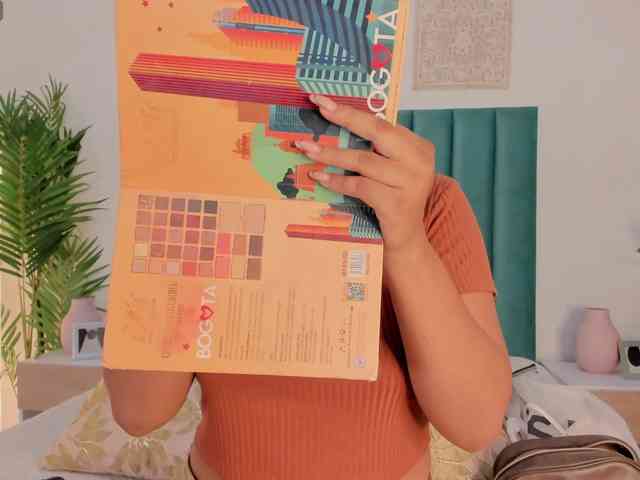 Aluna-Sweet webcam