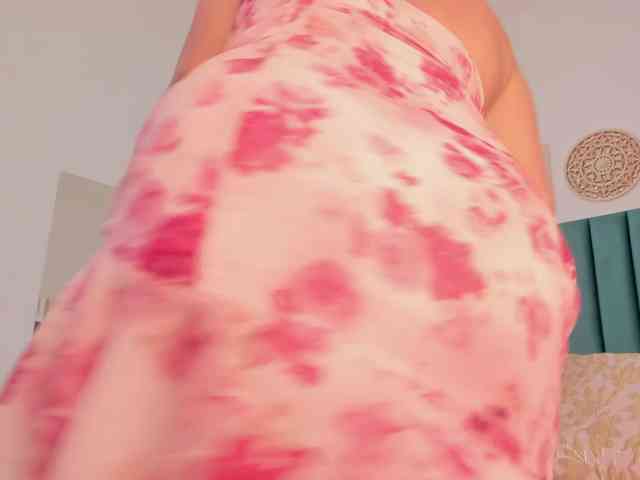Aluna-Sweet webcam