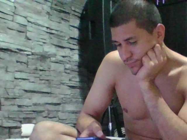 Sexylatin64