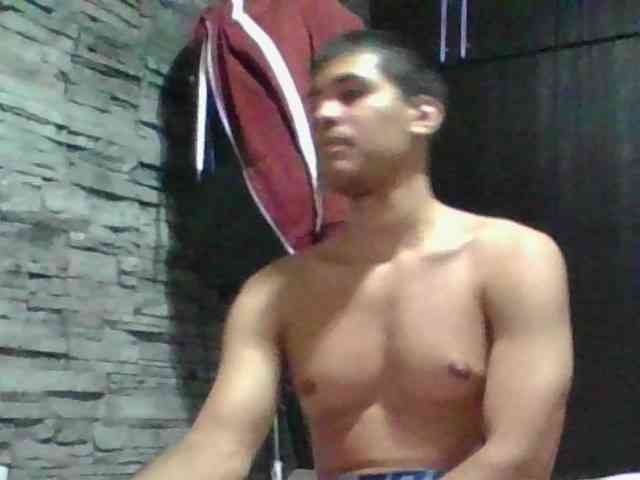 Sexylatin64