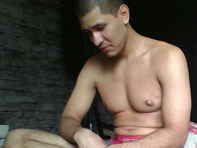 Sexylatin64