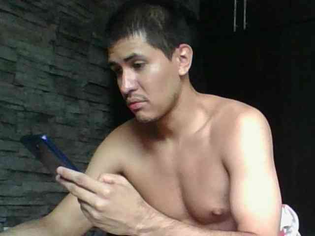 Sexylatin64