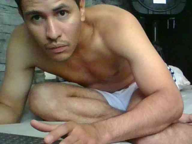 Sexylatin64